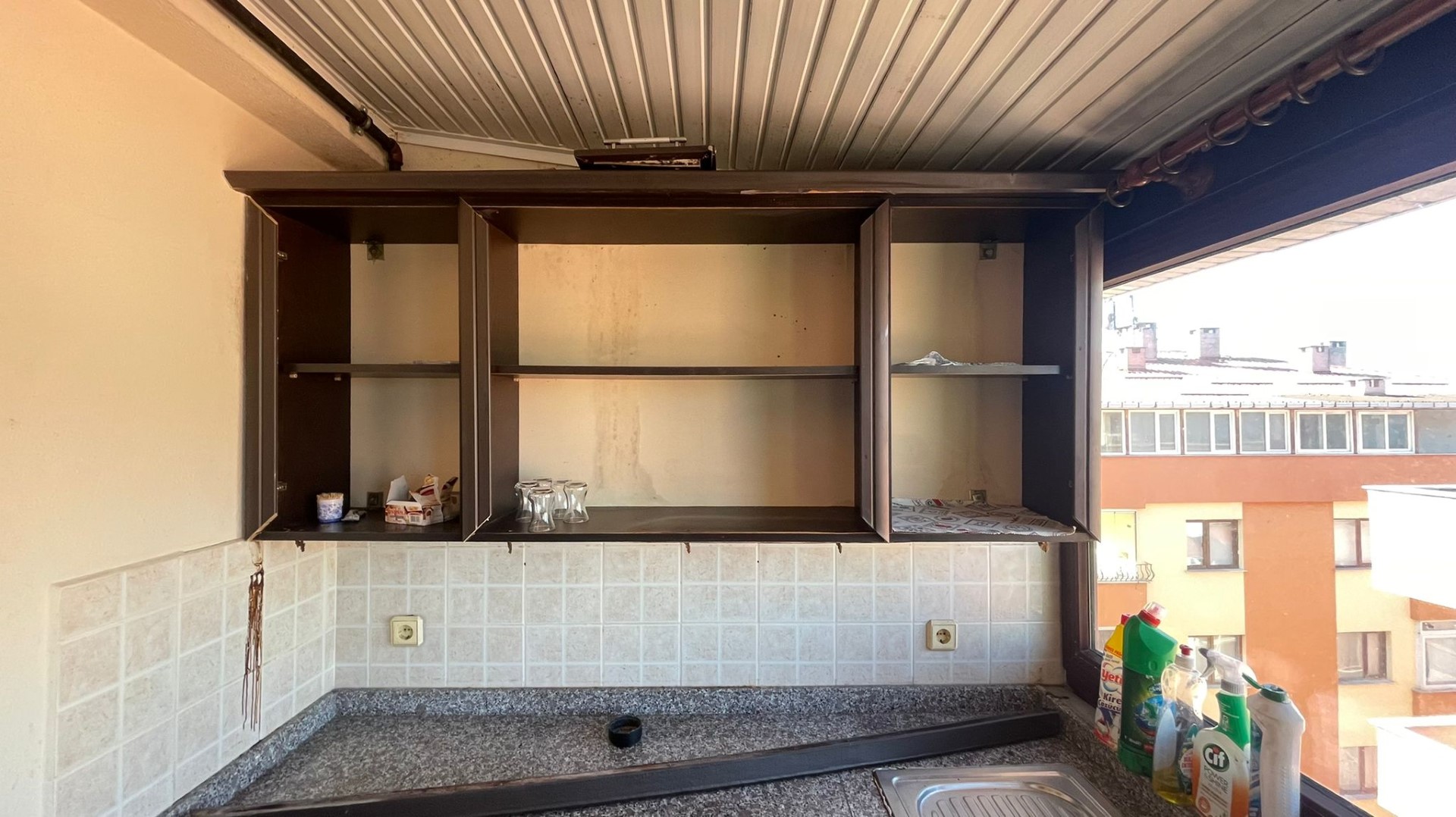 Kiralık Teras, Trabzon / OF / İRFANLI MAH.