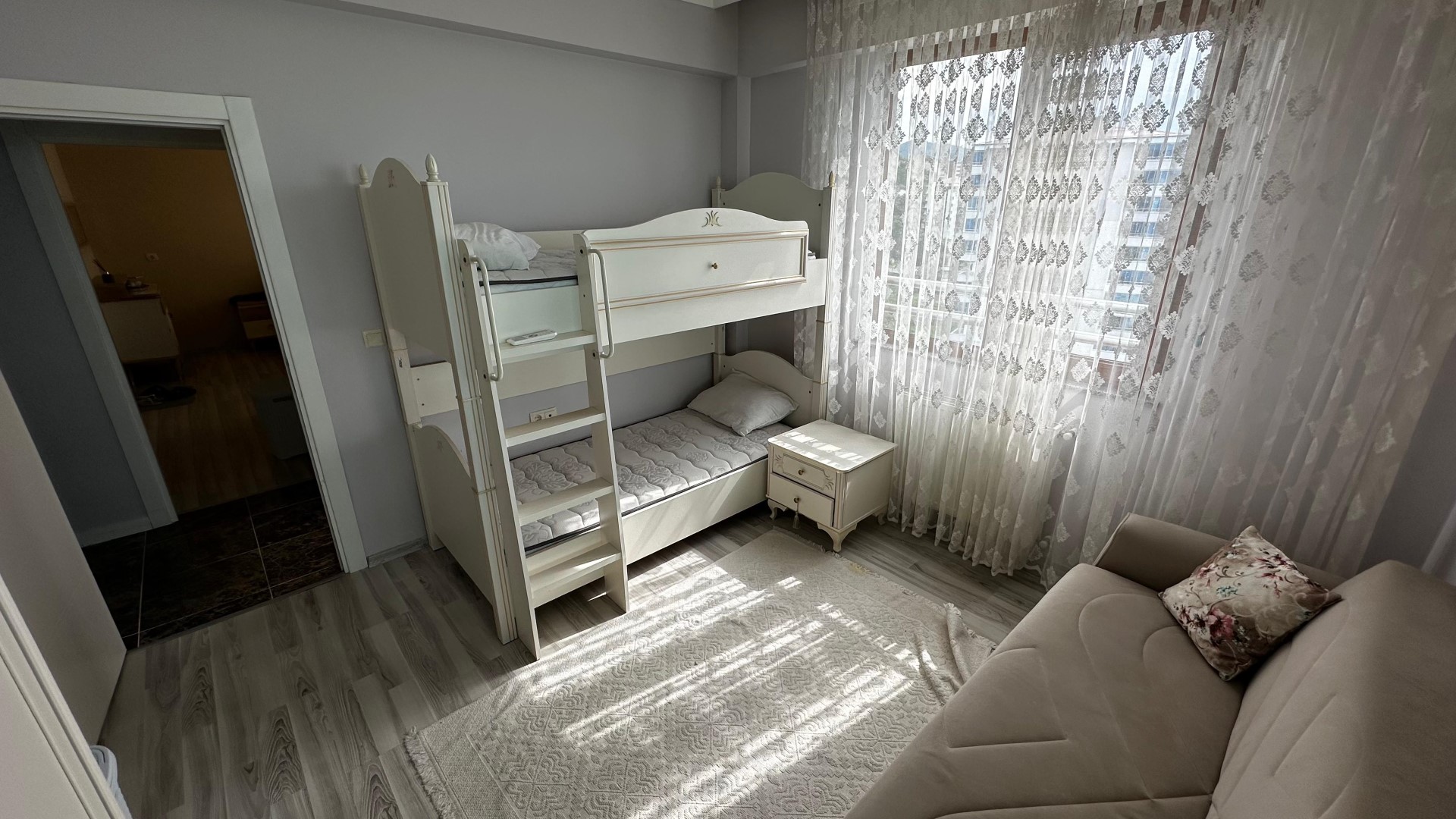 Kiralık Daire, Trabzon / OF / CUMHURİYET MAH.